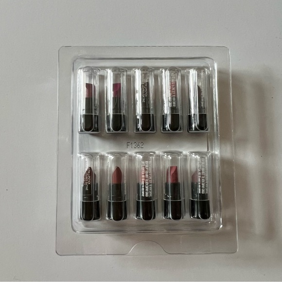 Avon Gift Set - Picture 4 of 14